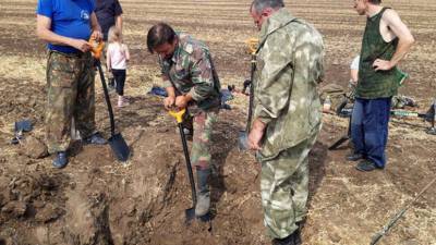 В Ростовской области поисковики нашли останки 15 бойцов Великой Отечественной войны