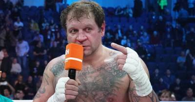 Глава UFC готов подписать контракт с Александром Емельяненко