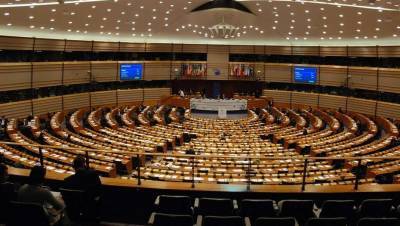 Европарламент отверг проект бюджета ЕС, включающий пакет помощи пострадавшим от Covid-19 странам