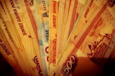 В Оренбурге сотрудник банка украл крупную сумму у клиентов
