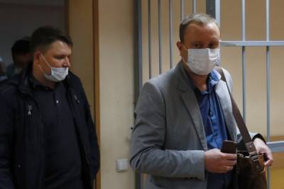 Фигуранты дела о гибели главы Total во Внукове получили от 5 до 6 лет заключения