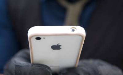 В Жлобинском районе пенсионер украл iPhone, зачем — не знает