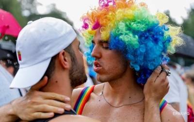 Нардепы предлагают штрафовать за пропаганду гомосексуализма