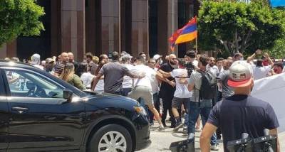 Посол США: провокацию в Лос-Анджелесе устроили агрессивные армяне