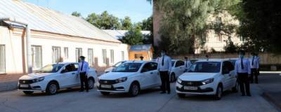 Рязанским полицейским вручили ключи от новых авто Lada Vesta