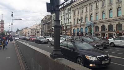 Из-за съемок фильма в центре Петербурга ограничат движение транспорта