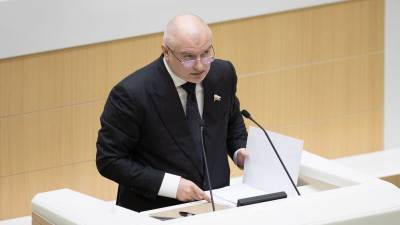 Совфед одобрил закон о признании экстремизмом призывов к отчуждению частей России