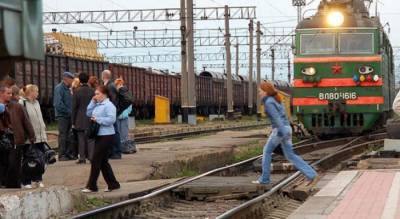 Из рваных ран сочилась кровь: поезд сбил мужчину в Ярославле