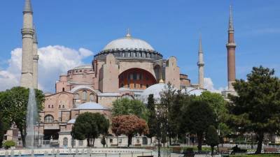 В соборе Святой Софии в Стамбуле проходит первый намаз