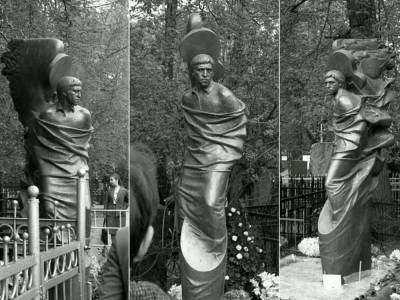 Памятнику на могиле Владимира Высоцкого поменяли голову: на себя не похож