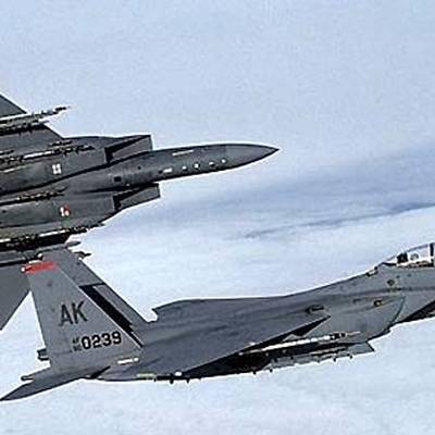 F-15 ВВС США не нарушал международных правил, сопровождая в небе пассажирский лайнер