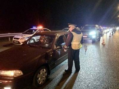 Тюменская ГАИ предупредила о проведении сплошных проверок водителей утром в субботу