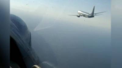 Американские самолёты-шпионы зачастили к черноморским границам России