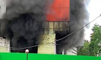 Пожар произошел в доме в Кузьминках – очевидцы