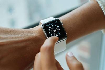 В США доказали способность Apple Watch или Fitbit выявлять коронавирус