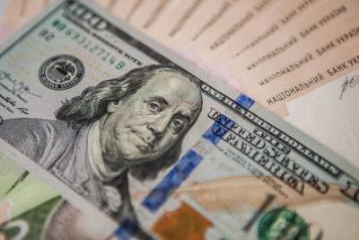 Закрытие межбанка: Доллар подорожал на 9 копеек