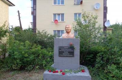Коммунисты обратятся в прокуратуру после демонтажа памятника Сталину в Белгородской области