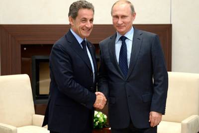 Саркози назвал Путина держащим слово и преданным другом