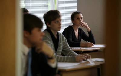Физика и математика по-прежнему "хромают": как латвийские школьники сдали экзамены