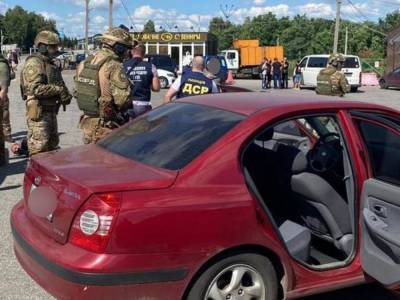 Требовали выкуп 20 тысяч долларов: в Харьковской области похитили мужчину