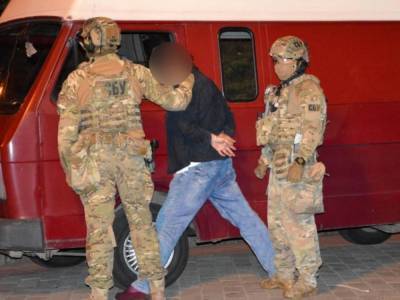 «Неофициальная версия задержания»: в Харькове сняли пародию на ситуацию с «луцким террористом»