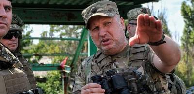 Турчинов заявил, что при приказе Зеленского наступать на Крым будет в первых рядах