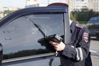 За тонировку начали арестовывать: ГИБДД в Воронежской области ужесточает борьбу с незаконным затемнением стекол