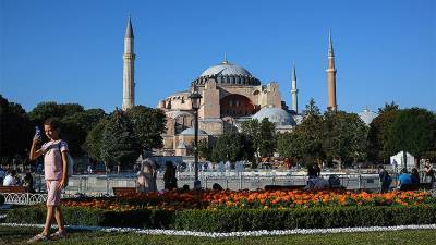 Эрдоган поручил держать Айя-Софию открытой для исламских молитв круглосуточно
