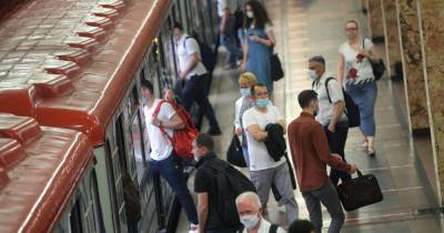 Названы станции метро Москвы с наибольшим числом пассажиров в масках