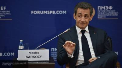 Саркози рассказал об инциденте с шоколадкой на его первой встрече с Путиным