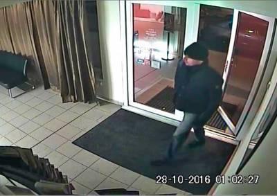 Полиция Праги разыскивает незадачливого русскоговорящего грабителя