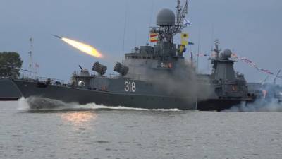 Балтийск, Севастополь и Североморск готовятся к параду ко Дню ВМФ