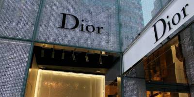 Дефиле в сумерках: Dior показал коллекцию в духе итальянского фольклора
