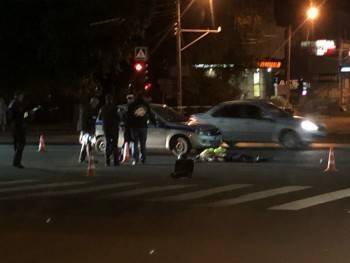 Ночью в центре Вологды погиб мотоциклист