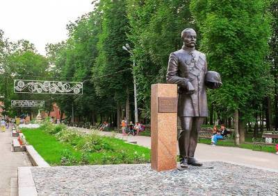 В Смоленске открыли Лопатинский сад