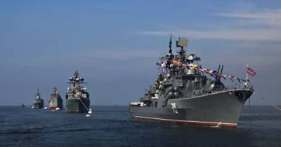 Репетиции парада кораблей ко Дню ВМФ прошли на Камчатке и в Приморье