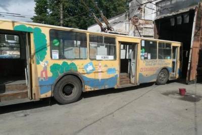 В Петрозаводске проверили, насколько регулярно в общественном транспорте проводят санобработку