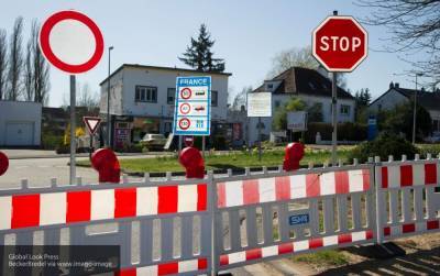 Франция предупредила о возможном запрете на въезд из-за коронавируса