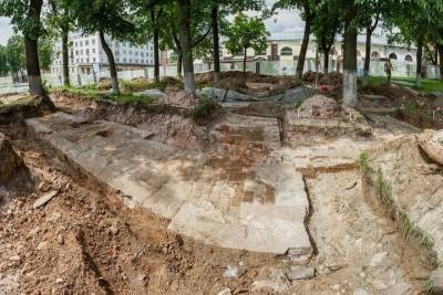 В Серпухове расчистили фундамент старинной церкви