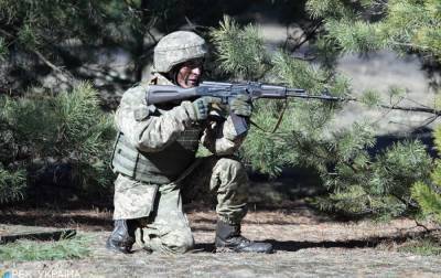 Боевики на Донбассе обстреляли позиции ООС из тяжелого вооружения