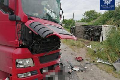 Под Киевом произошло масштабное ДТП с участием автобуса, грузовика и легкового авто, есть жертвы