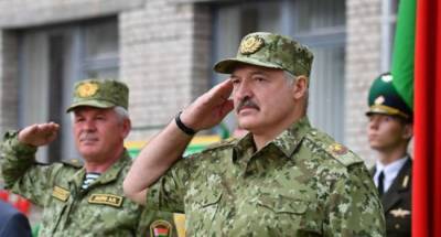 Лукашенко отдал приказ наращивать обороноспособность Беларуси