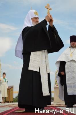 Патриарх Кирилл благословил настоятельницу монастыря продать свой Mercedes Benz S-класса