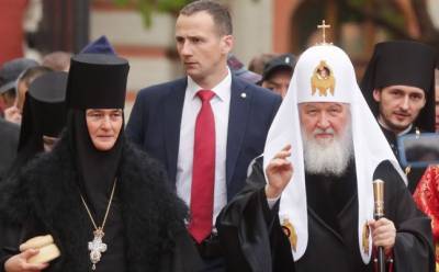Патриарх Кирилл распорядился, чтобы игуменья монастыря продала ее Mercedes