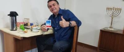 Заразившийся COVID-19 президент Бразилии сообщил о выздоровлении