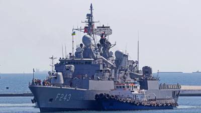 Натовские корветы и фрегаты зашли в порт Одессы