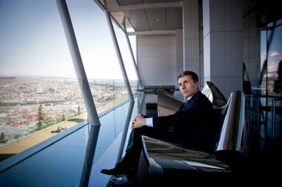 Bloomberg: Иванишвили подал против Credit Suisse иск на $300 млн в Сингапуре