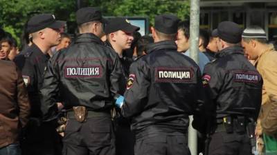 Полицейские предотвратили стачку армян и азербайджанцев на границе Петербурга и области