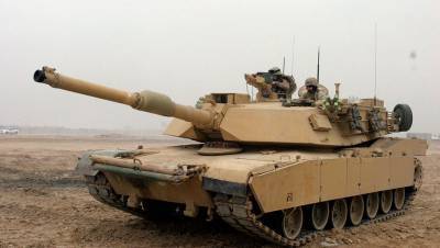 Американские военные случайно подбили свой танк на учениях