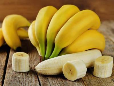 Врачи рассказали о вреде бананов для желудка